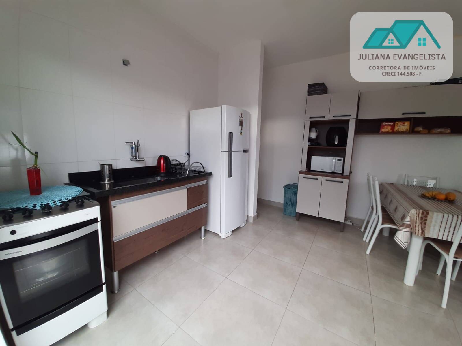 Casa à venda e aluguel com 2 quartos, 60m² - Foto 3