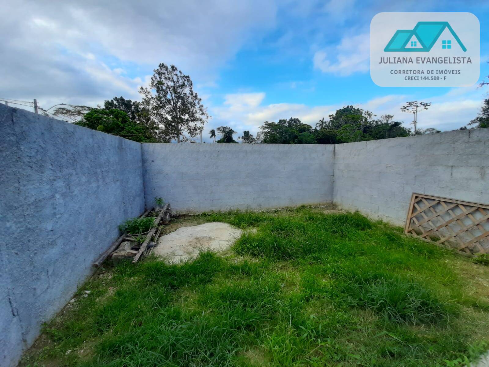 Casa à venda e aluguel com 2 quartos, 60m² - Foto 4