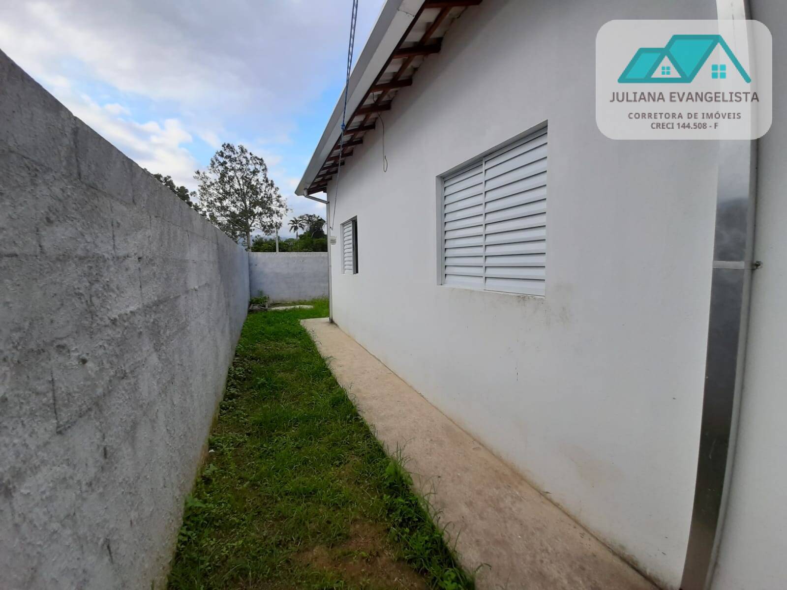 Casa à venda e aluguel com 2 quartos, 60m² - Foto 5