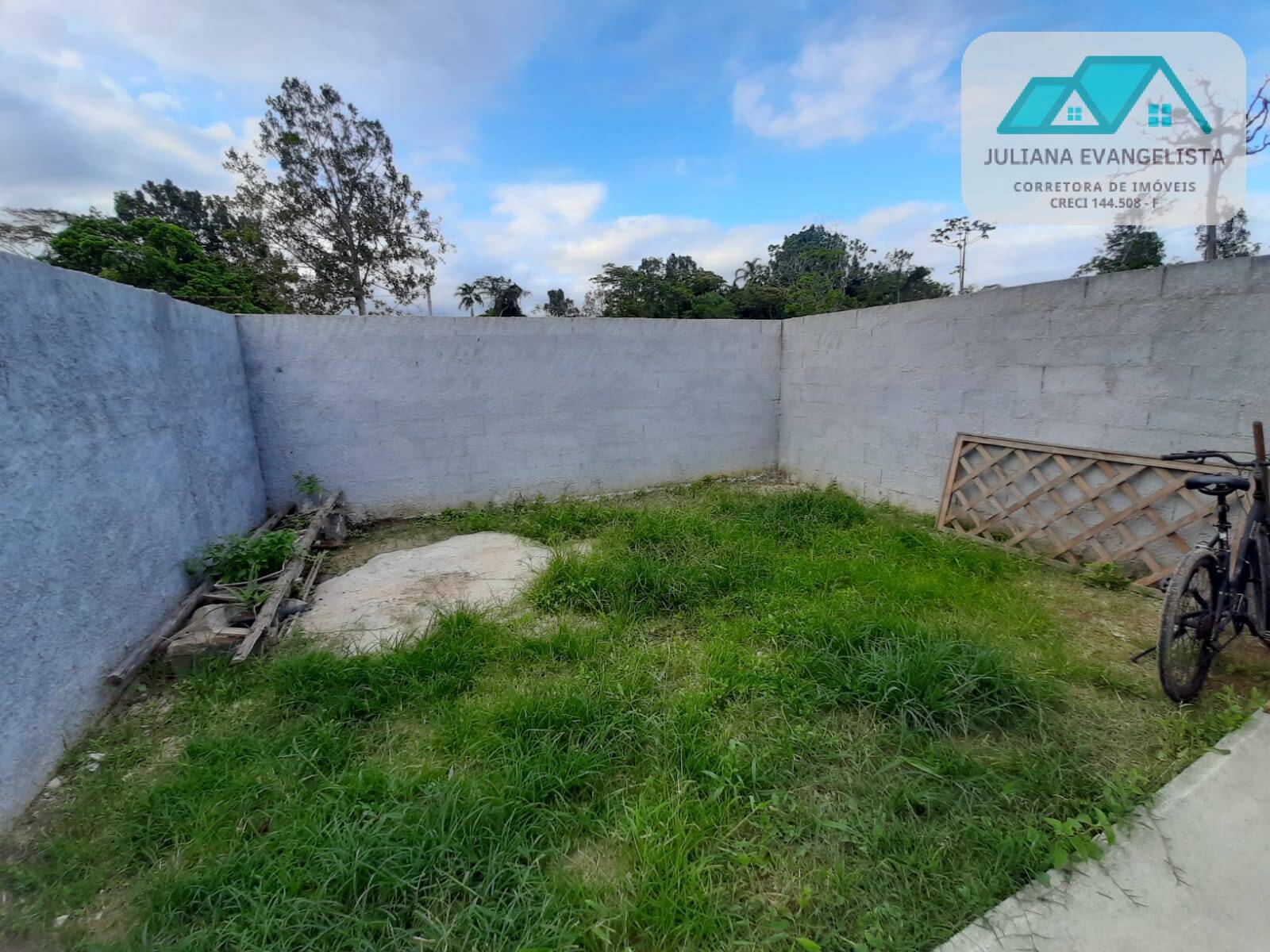 Casa à venda e aluguel com 2 quartos, 60m² - Foto 11