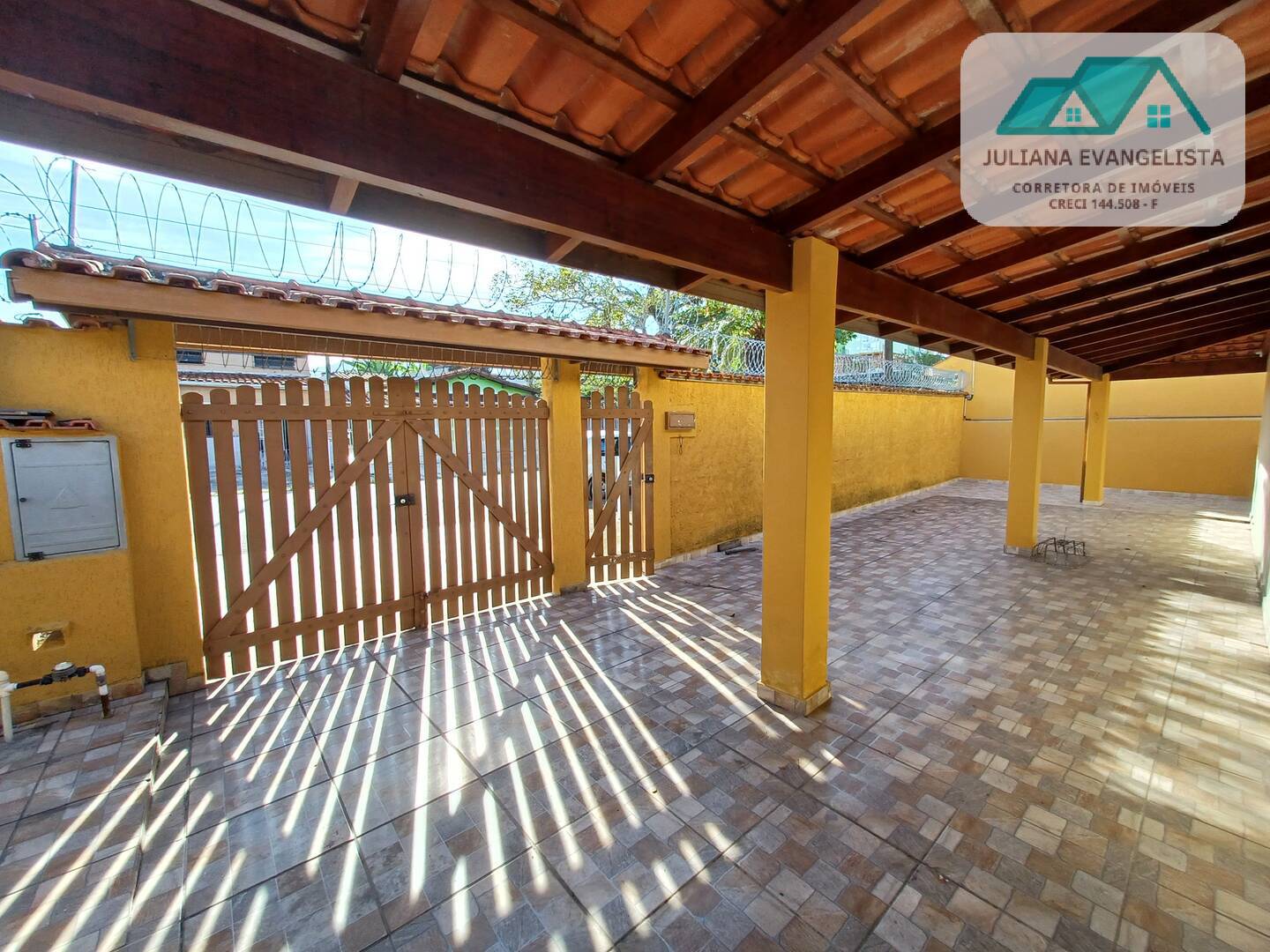 Casa à venda e aluguel com 3 quartos, 91m² - Foto 17